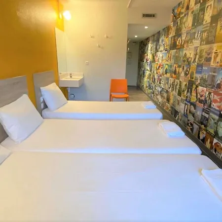 Hotelf1 Porte De Chatillon Paris