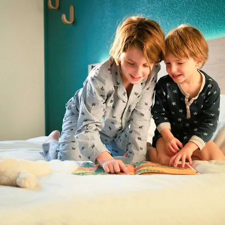 Hotelf1 Porte De Chatillon Париж