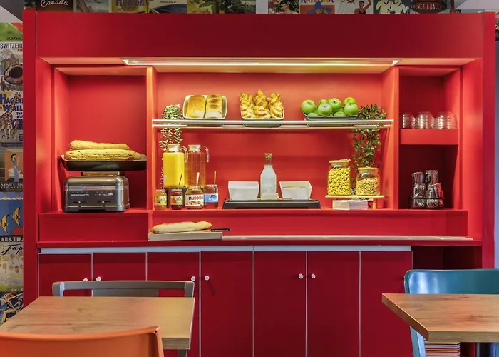 Hotelf1 Porte De Châtillon Paris