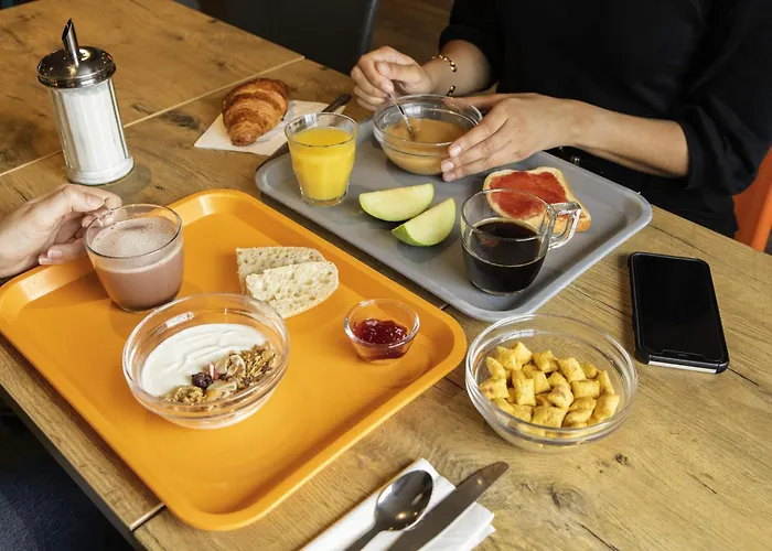 Hotelf1 Porte De Châtillon * Paris