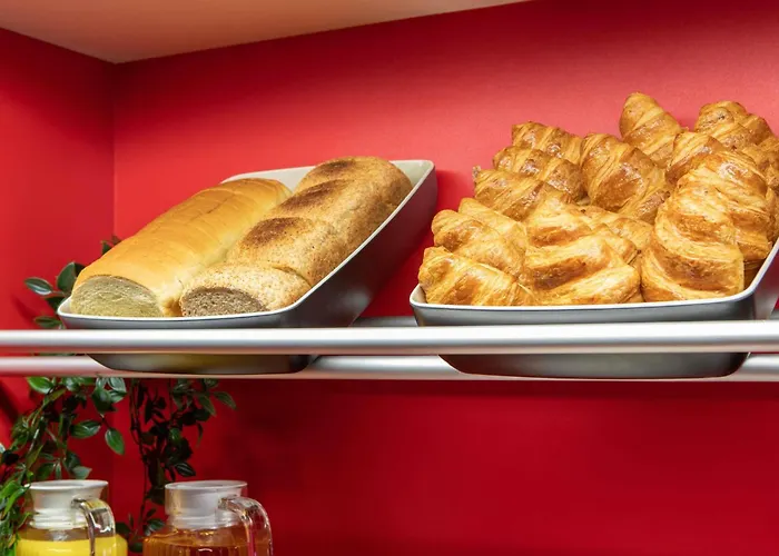 Hotelf1 Porte De Châtillon Paris