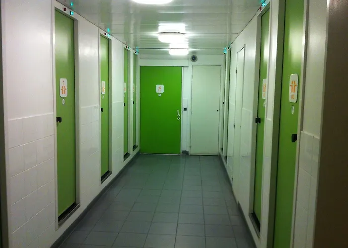 Hotelf1 Porte De Chatillon Hotel *
