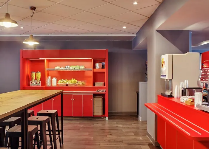 Hotelf1 Porte De Châtillon *