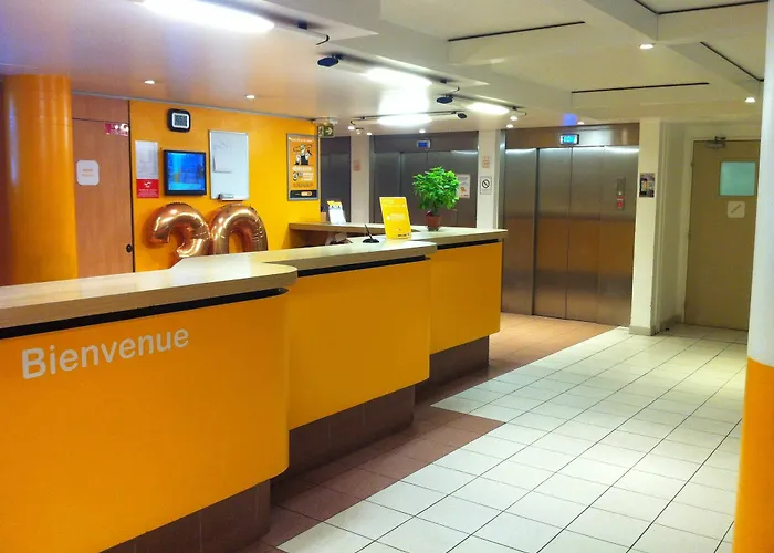 ホテル ホテルf1 ポルト ドゥ シャティヨン *