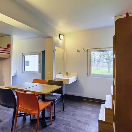 巴黎沙蒂永门f1酒店 酒店 *