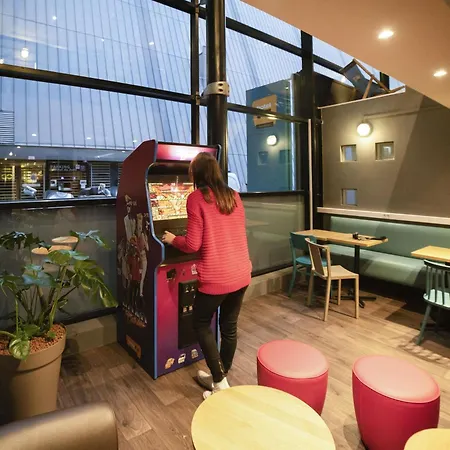 巴黎沙蒂永门f1酒店