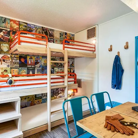 巴黎沙蒂永门f1酒店 酒店