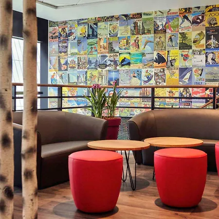 巴黎沙蒂永门f1酒店 酒店