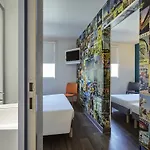 Hotelf1 Porte De Chatillon Hotel