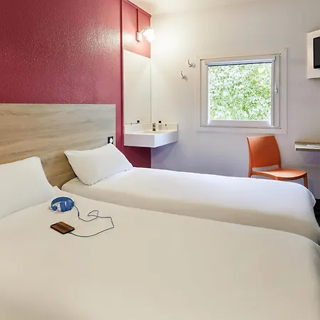 Hotelf1 Porte De Châtillon Hotel Paris